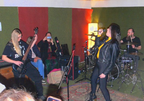 Ellis und Kevin mit Band